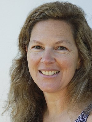 Carmen Dölle (bisher)